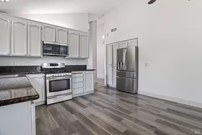 903 E Atlantic Avenue, Fairfield, CA 94533 - Photo 8