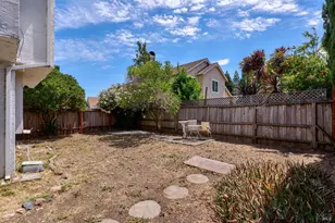 2824 Candleberry Way, Fairfield, CA 94533 - Photo 18
