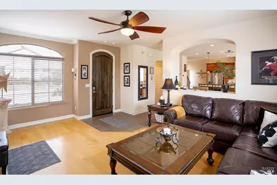 6020 Claret Court, Vallejo, CA 94591 - Photo 2