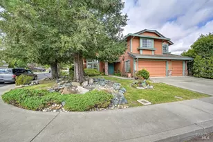 242 Alder Crest Way, Vacaville, CA 95688 - Photo 2