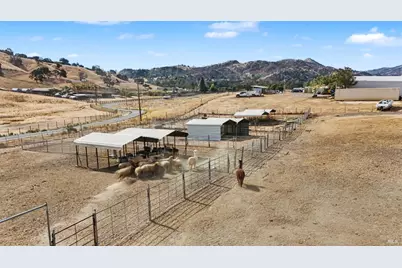 8431 Quail Canyon Road, Vacaville, CA 95688 - Photo 24