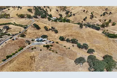 8431 Quail Canyon Road, Vacaville, CA 95688 - Photo 14