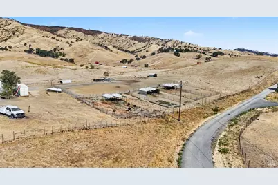 8431 Quail Canyon Road, Vacaville, CA 95688 - Photo 22