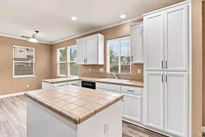 1030 Countrywood Lane, Vacaville, CA 95687 - Photo 10