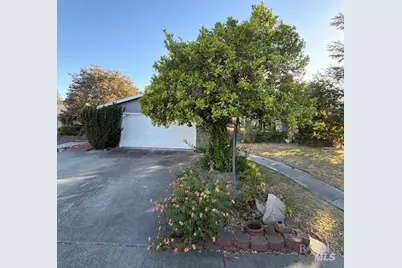 114 Rainier Circle, Vacaville, CA 95687 - Photo 2