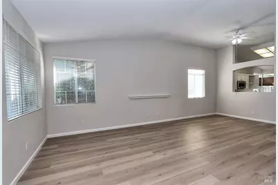 293 Mandarin Circle, Vacaville, CA 95687 - Photo 10