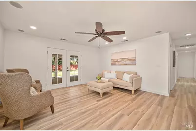 1151 Creekside Drive, Vacaville, CA 95687 - Photo 4