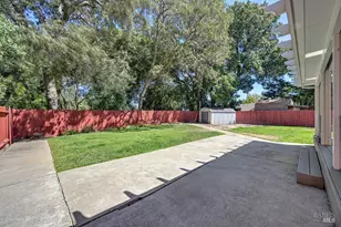 1151 Creekside Dr, Vacaville, CA 95687 - Photo 24