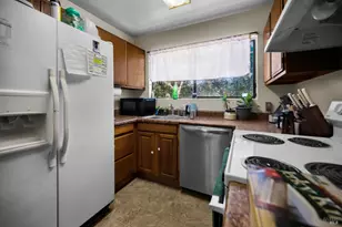 25248 Robinson Rd, Willits, CA 95490 - Photo 30