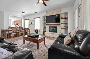 365 Rennert Way, Dixon, CA 95620 - Photo 6