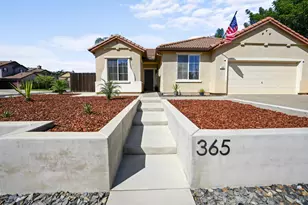 365 Rennert Way, Dixon, CA 95620 - Photo 2