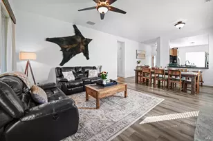 365 Rennert Way, Dixon, CA 95620 - Photo 8