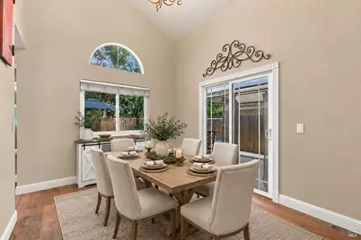 348 Schooner Court, Vacaville, CA 95687 - Photo 8