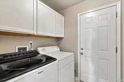 348 Schooner Court, Vacaville, CA 95687 - Photo 32