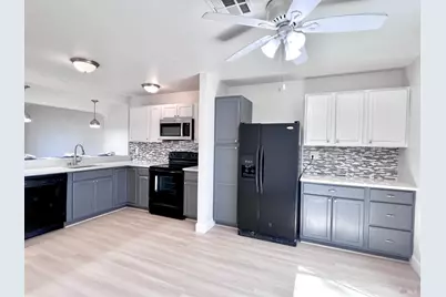 490 Edgewood Drive #23, Vacaville, CA 95688 - Photo 4