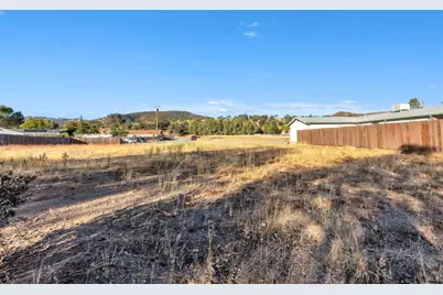 17832 Iris Way, Clearlake Oaks, CA 95423 - Photo 32