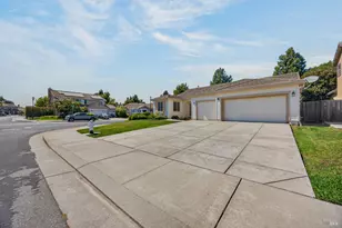 1030 Revelle Dr, Dixon, CA 95620 - Photo 12