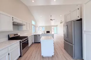 1865 Dorris Ct, Dixon, CA 95620 - Photo 2