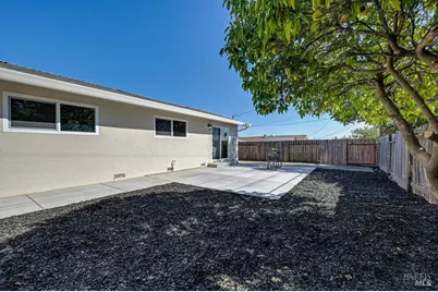 161 Lomita Avenue, Vacaville, CA 95688 - Photo 24