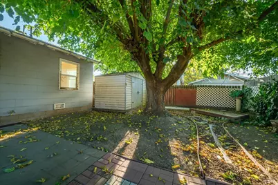 140 W Cherry Street, Dixon, CA 95620 - Photo 18