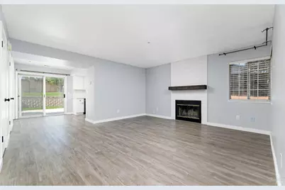 1810 E Tabor Avenue #8, Fairfield, CA 94533 - Photo 4
