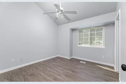 1810 E Tabor Avenue #8, Fairfield, CA 94533 - Photo 14