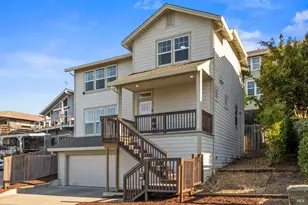 636 E N St, Benicia, CA 94510 - Photo 2