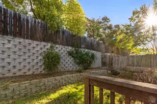 636 E N St, Benicia, CA 94510 - Photo 42