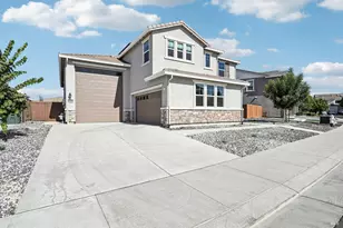 1520 Eisenhower Ct, Dixon, CA 95620 - Photo 2