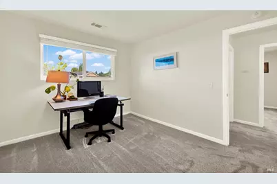 140 Hyannis Court, Vacaville, CA 95688 - Photo 32