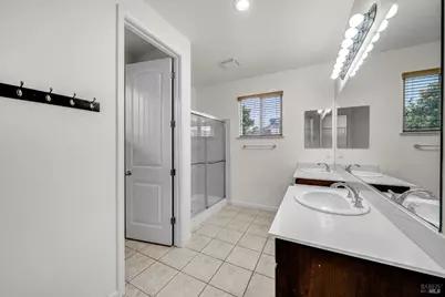 864 Embassy Circle, Vacaville, CA 95688 - Photo 20