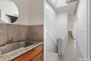 1327 Grant Ave, San Francisco, CA 94133 - Photo 16