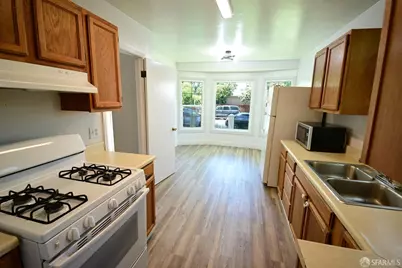 2390 Ralmar Avenue, East Palo Alto, CA 94303 - Photo 10