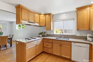 2820 Brittan Ave, San Carlos, CA 94070 - Photo 14