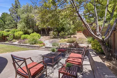 2820 Brittan Avenue, San Carlos, CA 94070 - Photo 38