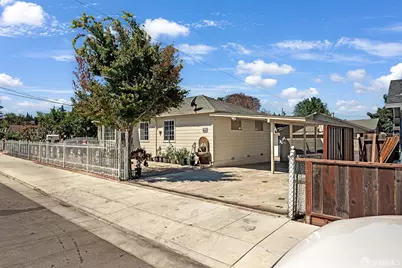 2155 Addison Avenue, East Palo Alto, CA 94303 - Photo 2