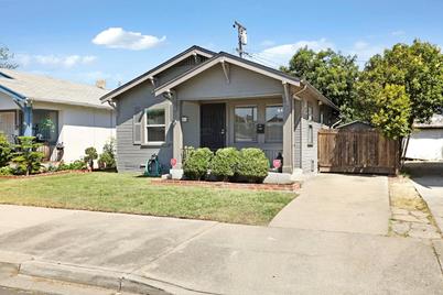 41 E Castle Street, Stockton, CA 95204 - Photo 1