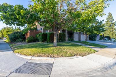 4401 Bantam Way, Elk Grove, CA 95758 - Photo 1