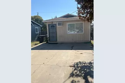 520 N 5th Avenue, Oakdale, CA 95361 - Photo 1