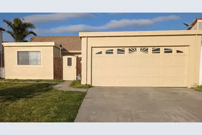 527 Stockton Street, Salinas, CA 93907 - Photo 1