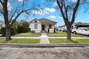 1425 R St, Newman, CA 95360 - Photo 1