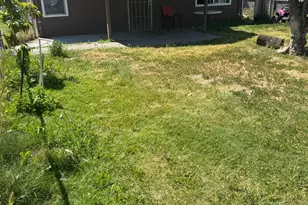 423 Empire Ave, Modesto, CA 95354 - Photo 1