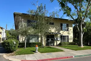 1033 39th St, Sacramento, CA 95816 - Photo 1