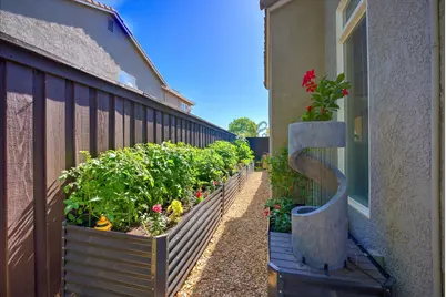 210 Mariner Circle, Lincoln, CA 95648 - Photo 1