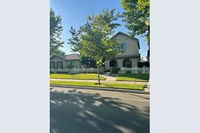 2470 W J, Oakdale, CA 95361 - Photo 1