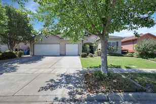 1400 Tres Picos Dr, Yuba City, CA 95993 - Photo 1