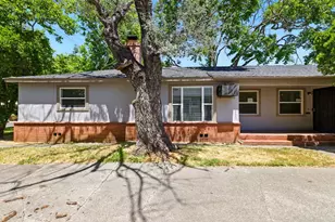 2723 57th St, Sacramento, CA 95817 - Photo 1