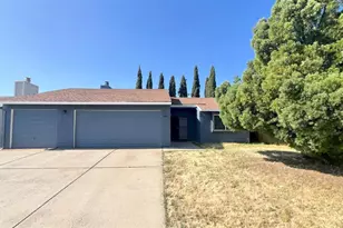 8685 Tiogawoods Dr, Sacramento, CA 95828 - Photo 1