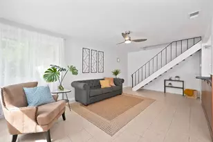 1833 Fremont Ct, Davis, CA 95618 - Photo 1