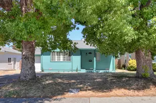 5725 44th St, Sacramento, CA 95824 - Photo 1